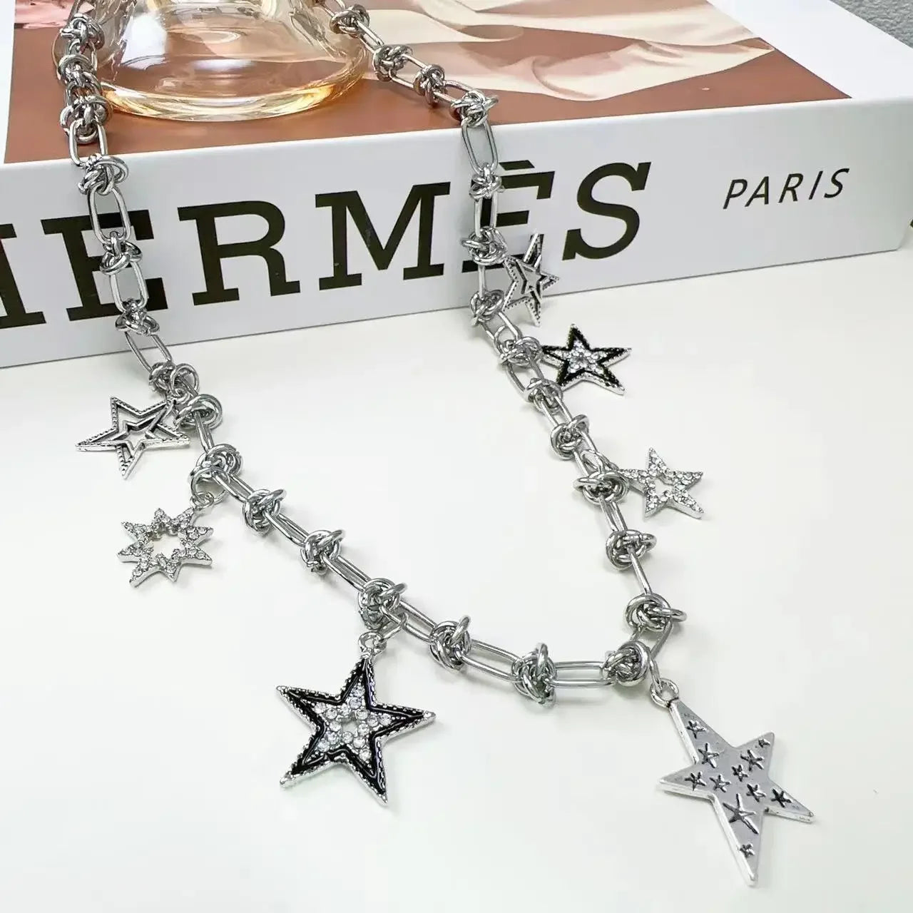 Wholesale Vintage metal necklace with zircon five-pointed star